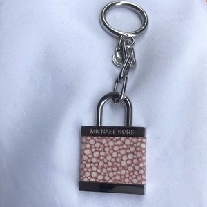 Michael Kors Keychain!🌺